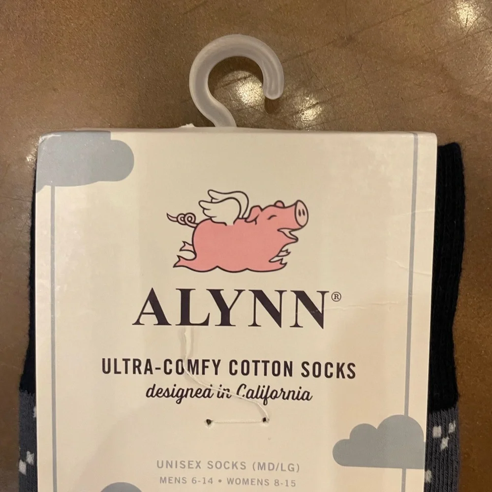ALYNN - Unisex Navy Holiday Socks NWT